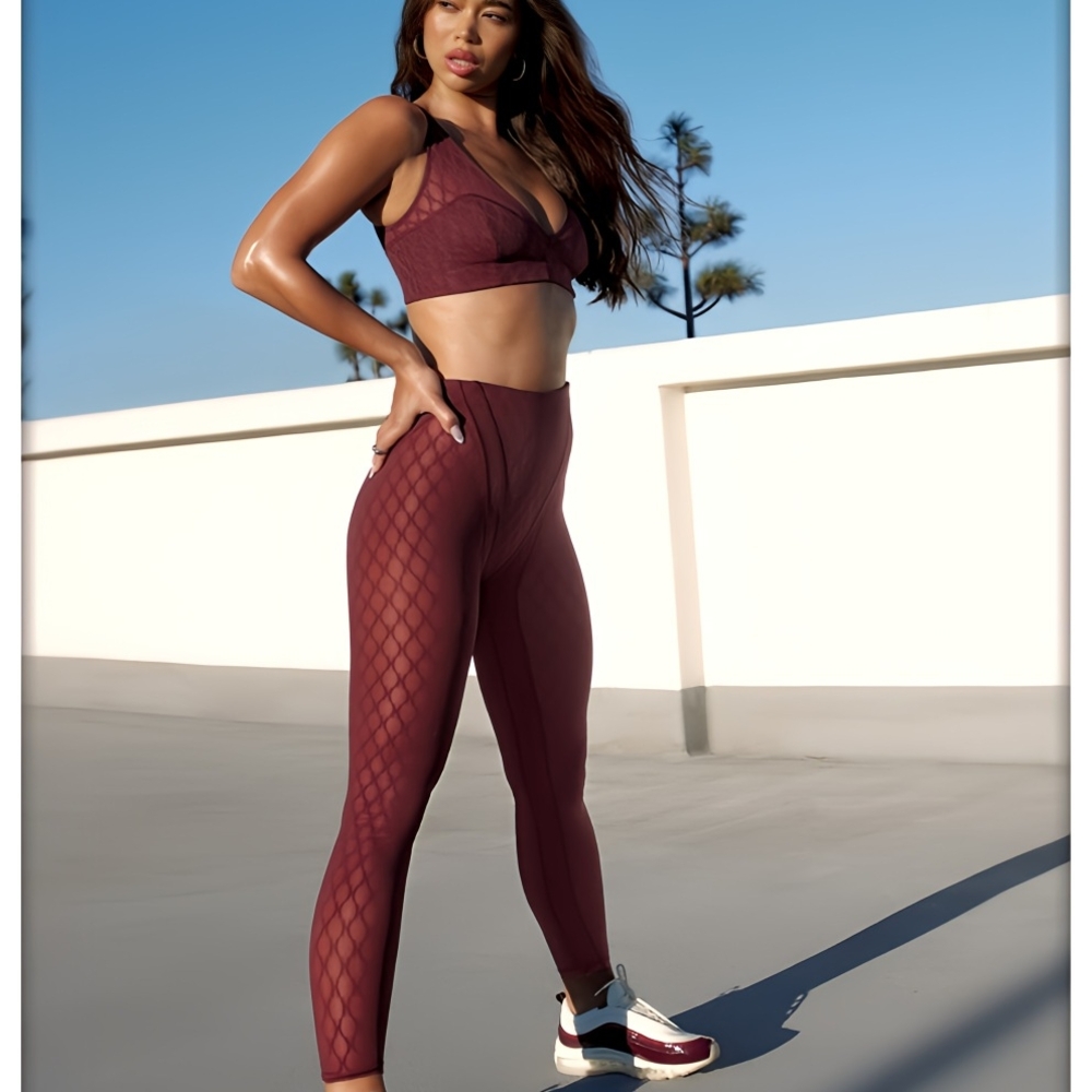 Sz Med. Risque Taker Houndstooth High-Waist Legging